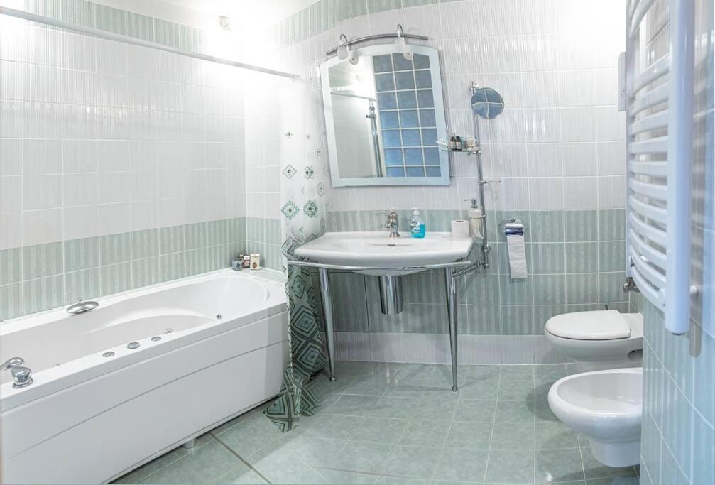 Very Spacious & Modern 3Bed Near Airport & Centre София Экстерьер фото