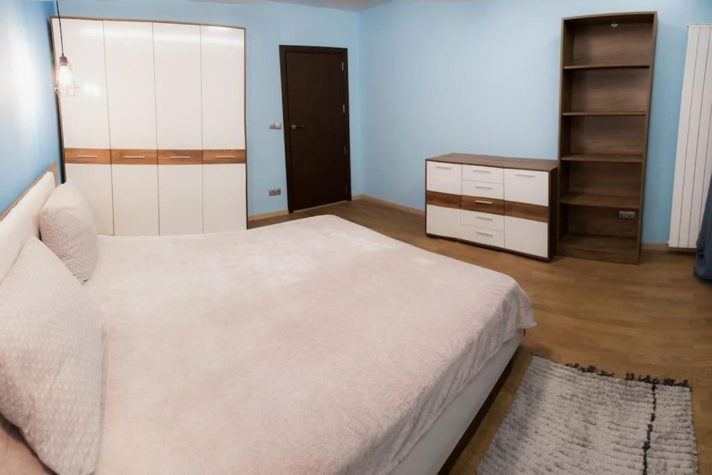 Very Spacious & Modern 3Bed Near Airport & Centre София Экстерьер фото